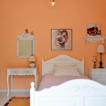 Eli's Apartment